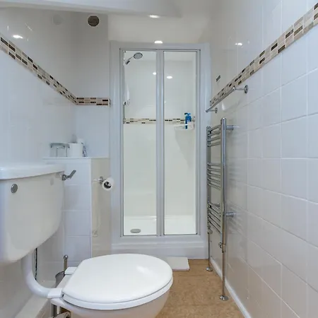 Elim House (adults Only) Konukevi