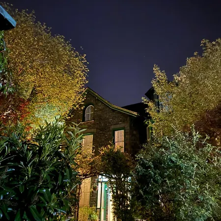 Pensión Elim House (adults Only) 4*