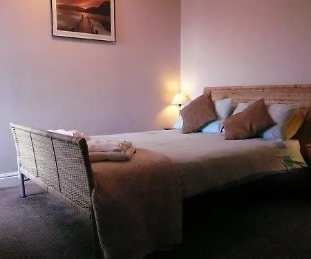 Pensión Elim House (adults Only)