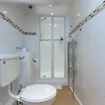 Elim House (adults Only) Pensjonat