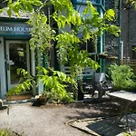 Elim House (adults Only) Pensjonat 4*